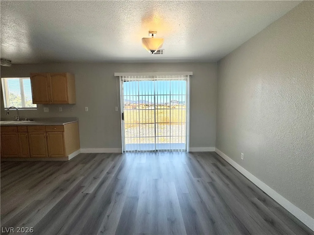 1030 Marne Court C — photo 3