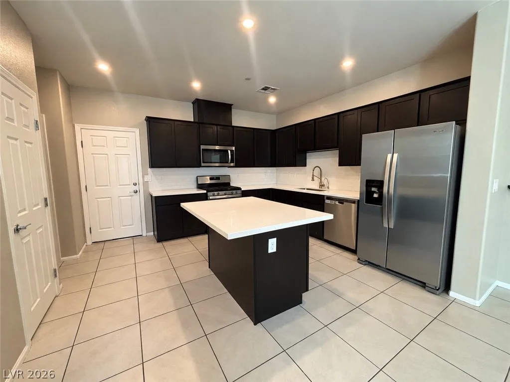 632 Sedum Avenue — photo 3