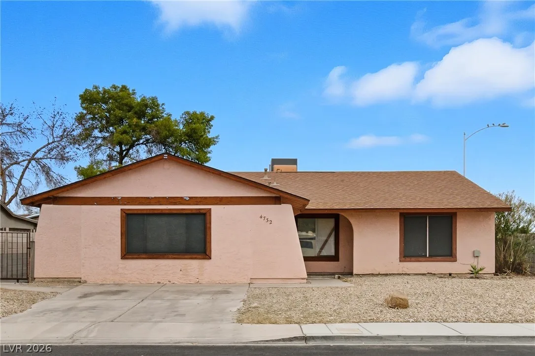 4732 Lakestream Avenue — photo 1