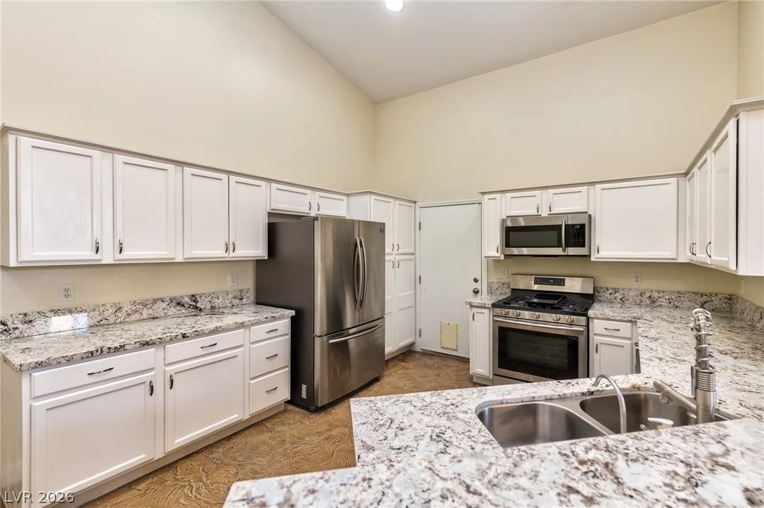 3963 Pembridge Court — photo 4