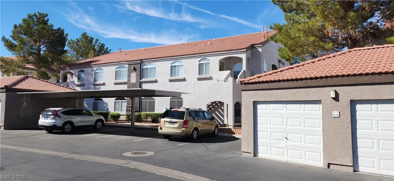 700 Carnegie Street 4111 — photo 1