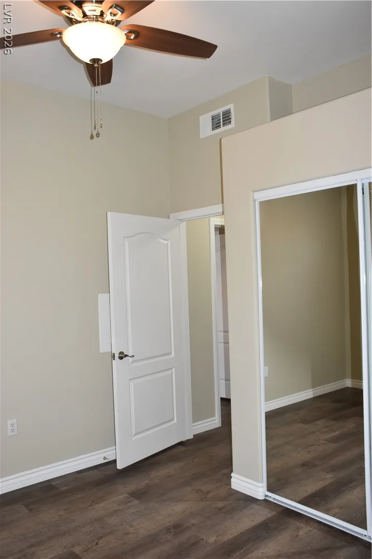 700 Carnegie Street 4111 — photo 4