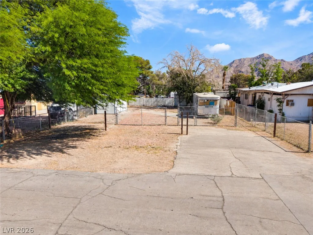 2268 Jo Anne Lane — photo 4