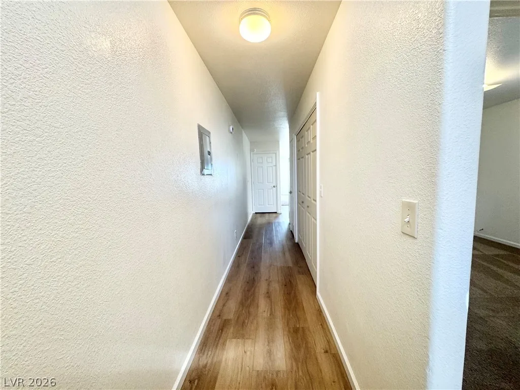 460 Comstock Street — photo 2