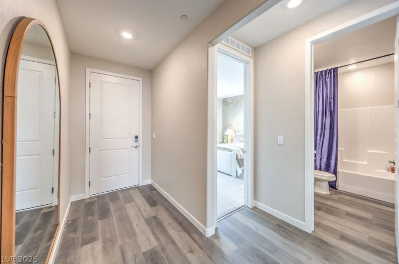 1120 Jorian Bay Drive — photo 2