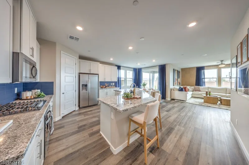 1120 Jorian Bay Drive — photo 4