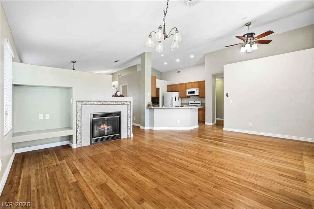 3611 Russian Olive Street — photo 3