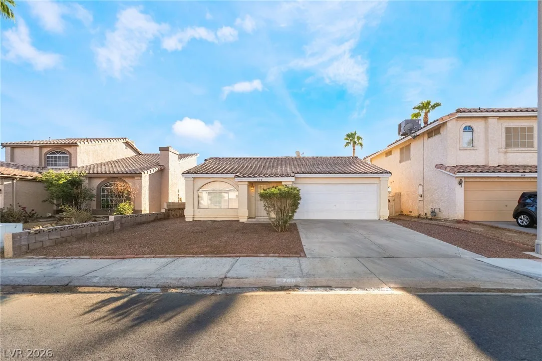 768 Panhandle Drive — photo 2