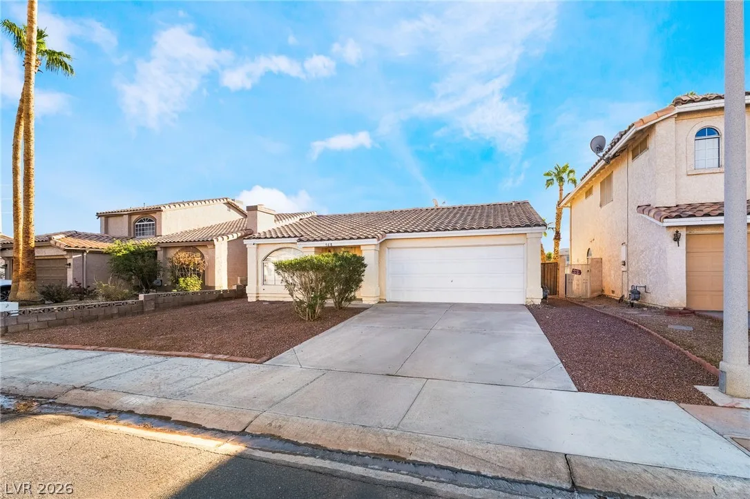 768 Panhandle Drive — photo 3