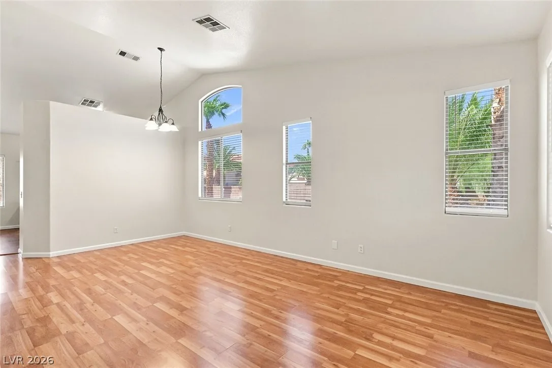 7589 Splashing Rock Drive — photo 5