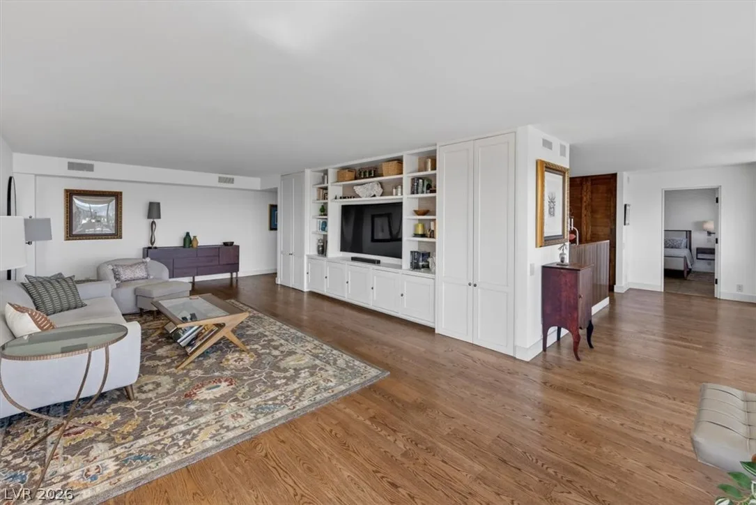 3111 Bel Air Drive 7D — photo 4