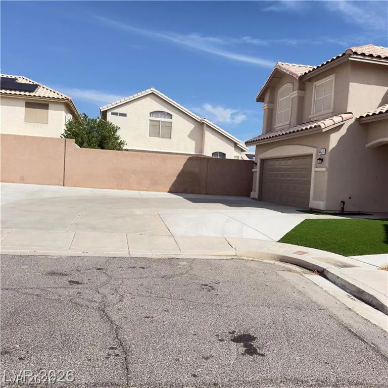 4434 Honeybrook Court — photo 3