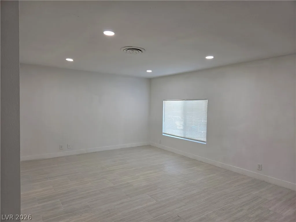 3175 Palmdale Street — photo 3