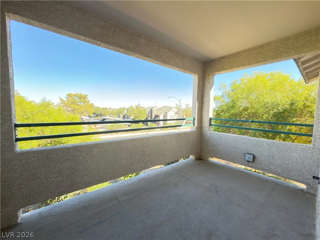 5251 Lindell Road 204 — photo 3