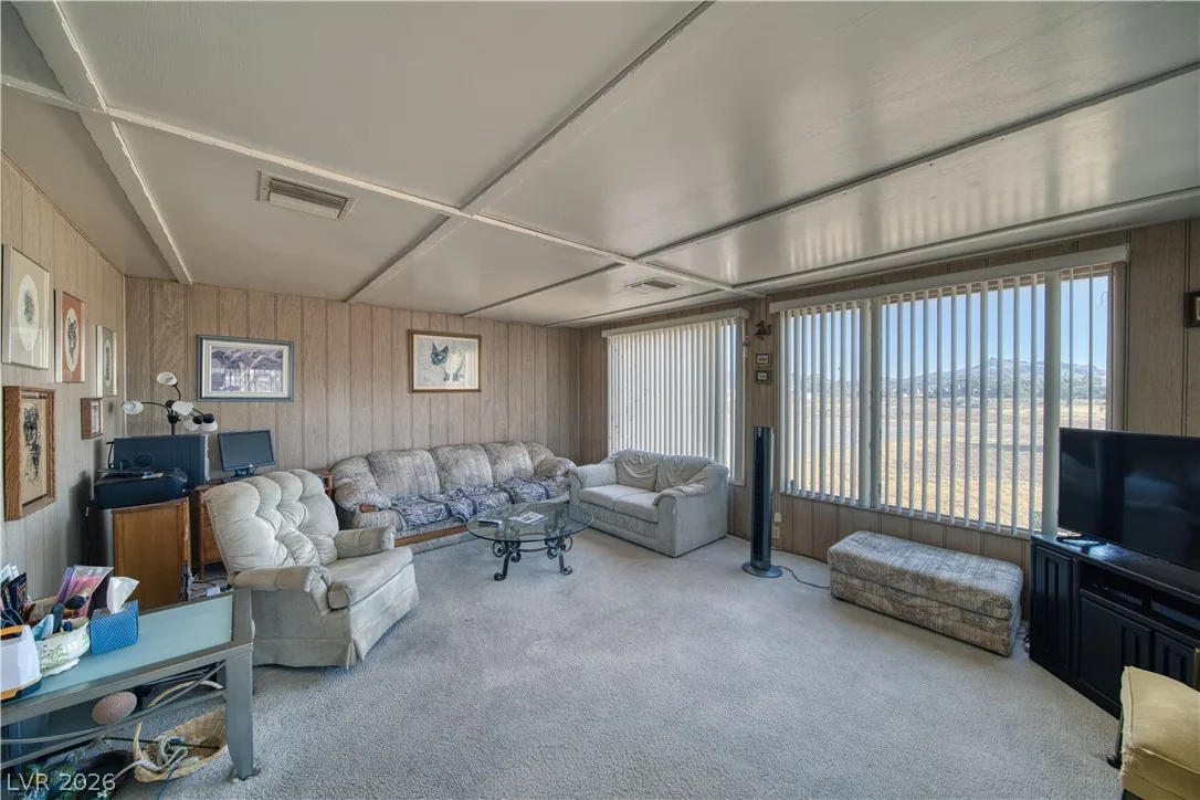 1260 Windy Lane — photo 3
