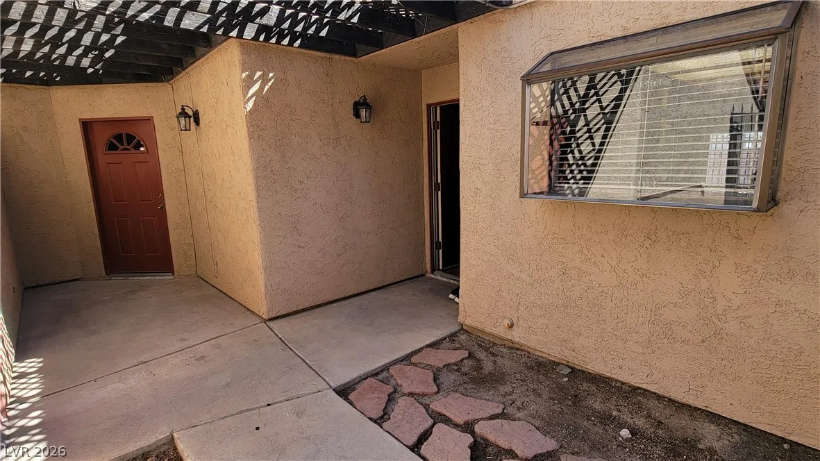 1843 CAMINO VERDE Lane — photo 2