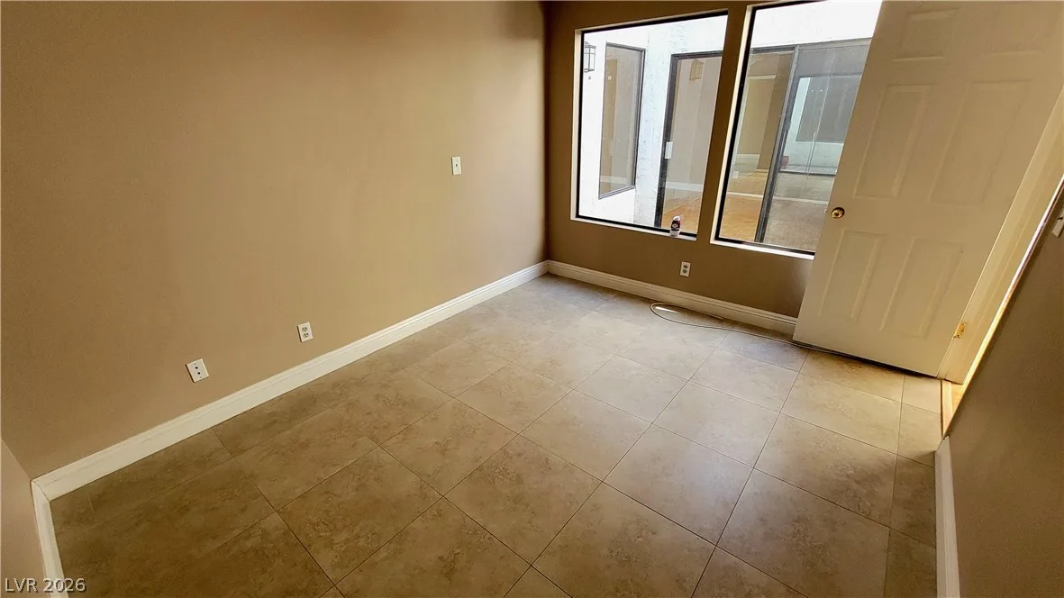 1843 CAMINO VERDE Lane — photo 4
