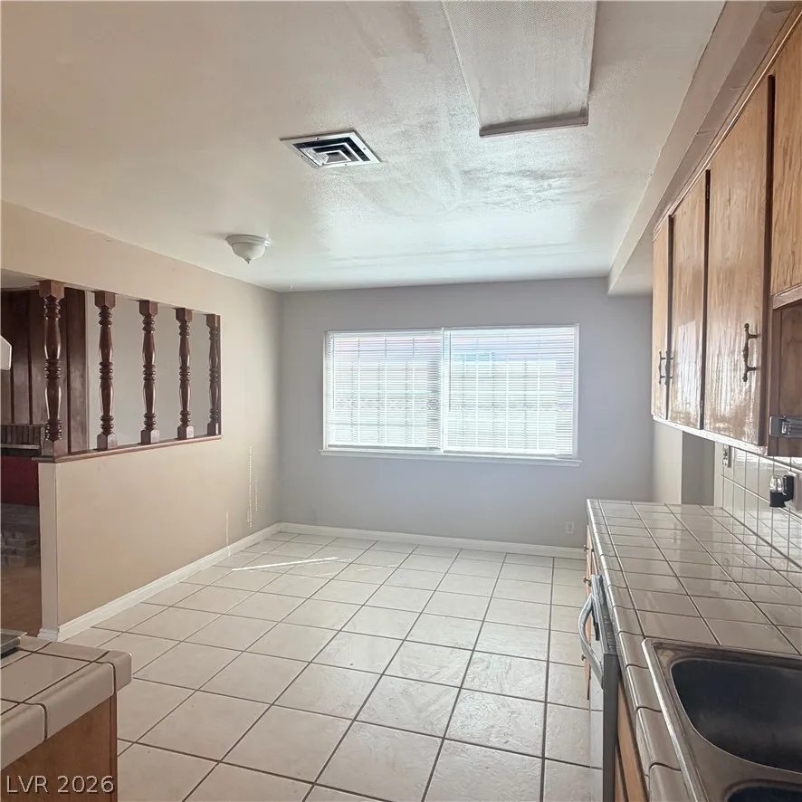 5216 Doe Avenue — photo 4