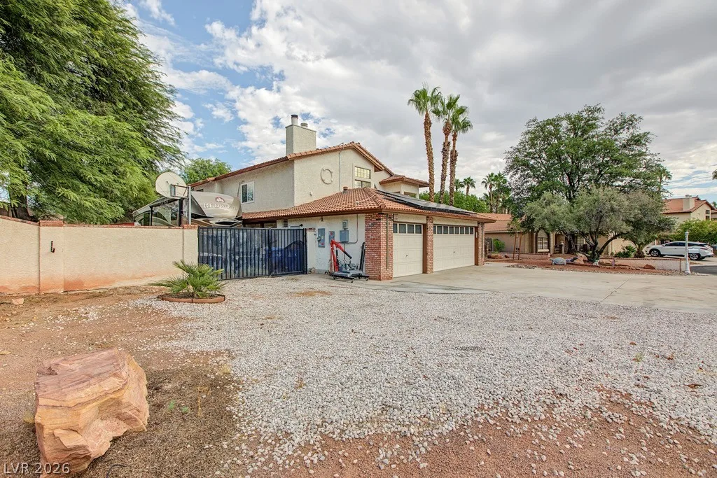 6846 Tree Haven Court — photo 3