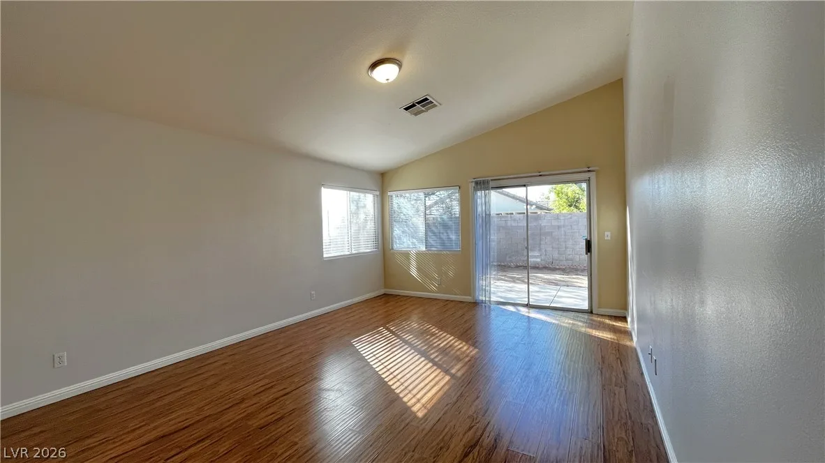 9059 IRON CROW Avenue — photo 5