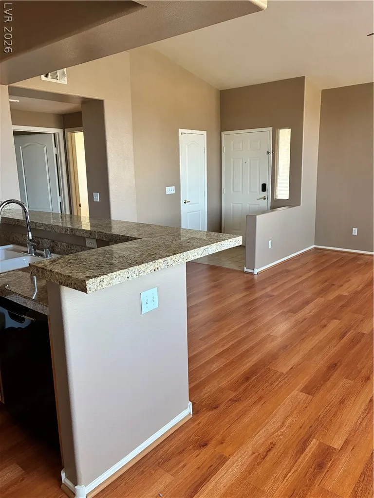 9901 Trailwood Drive 2164 — photo 3