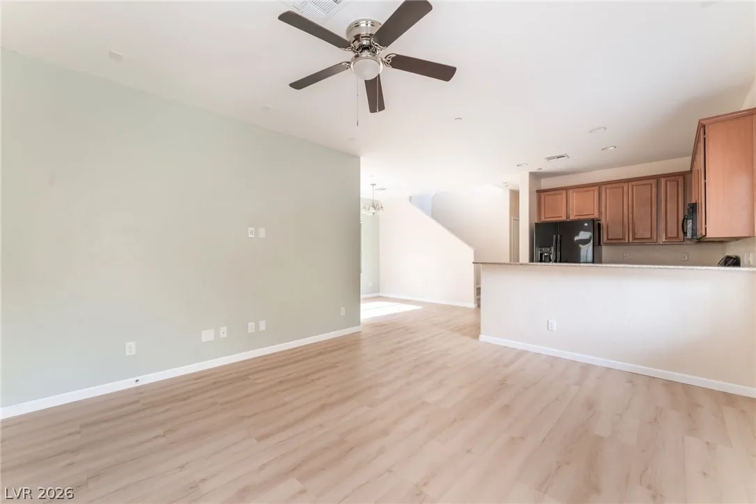 8941 Glass Gallery Court — photo 2