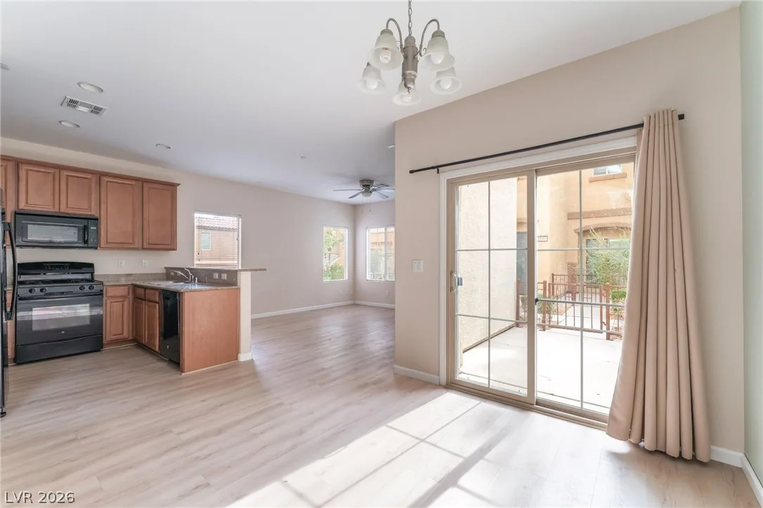 8941 Glass Gallery Court — photo 5