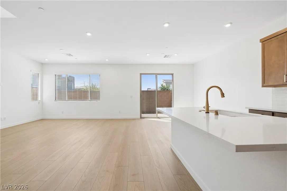 4269 Park Edge Court — photo 4