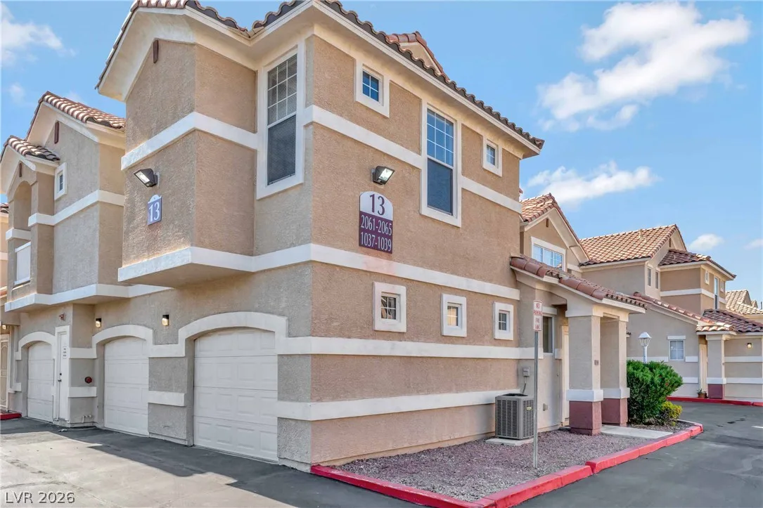 5855 VALLEY Drive 2063 — photo 2