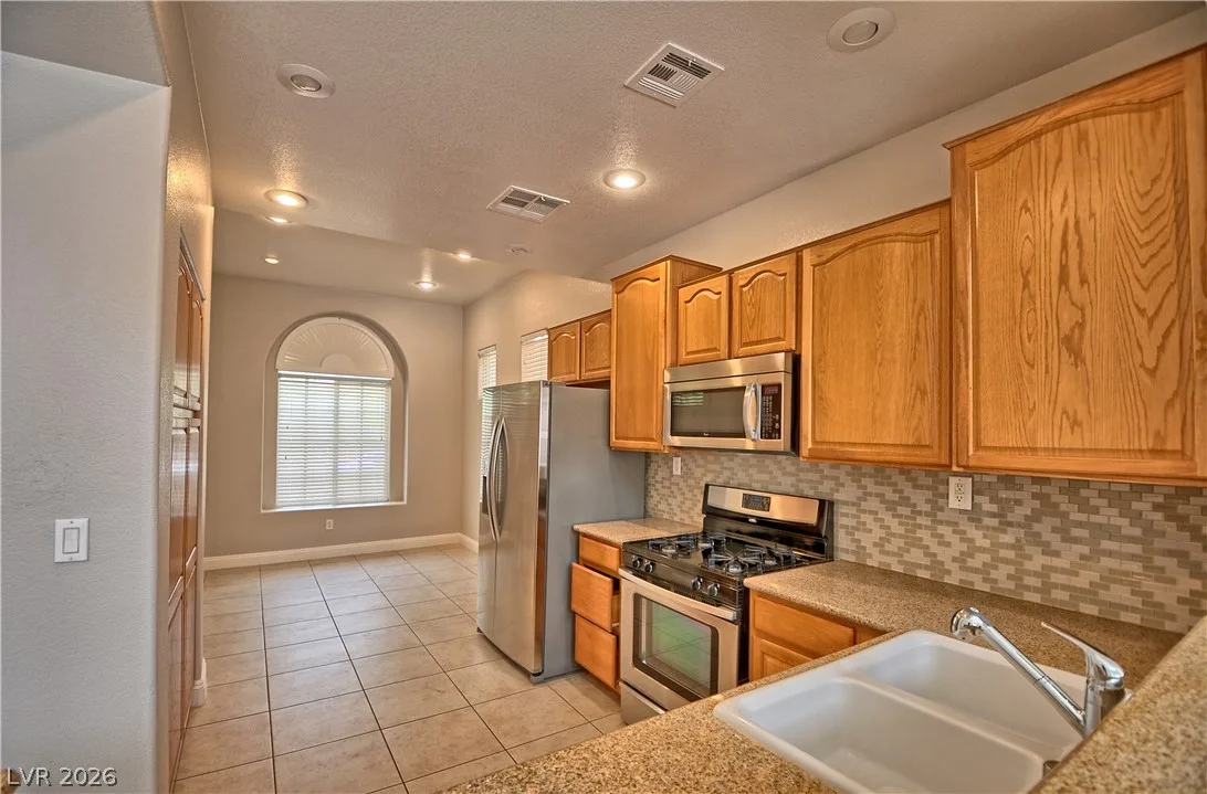 2277 Summer Home Street — photo 4