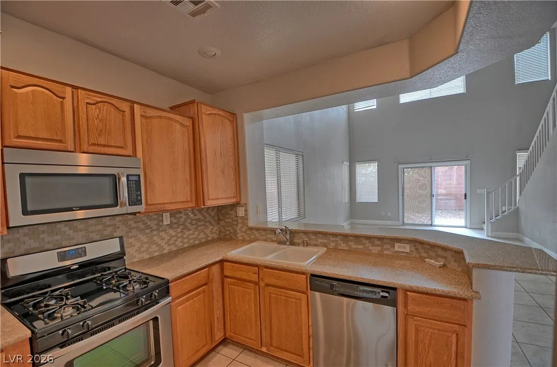 2277 Summer Home Street — photo 5
