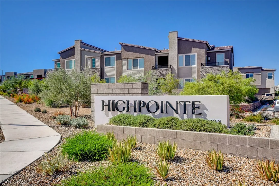 377 Powell Crest Drive — photo 1