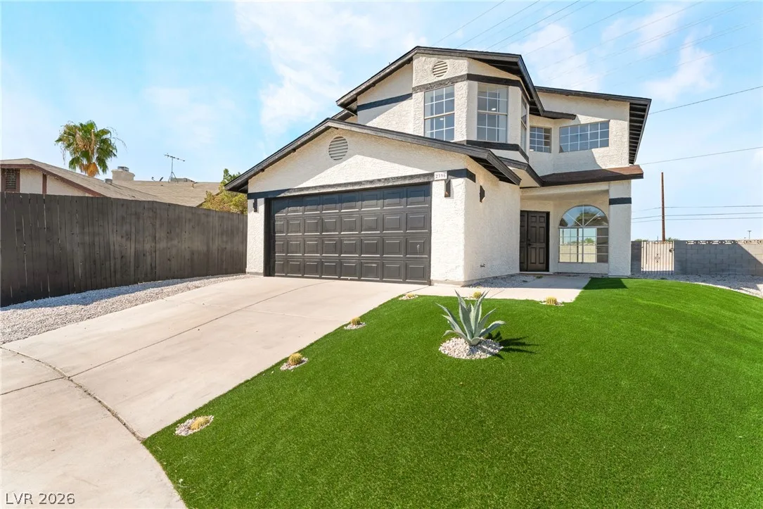 2396 Valley Drive — photo 1