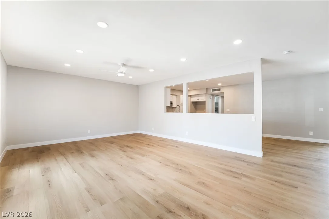 3320 Delderfield Avenue — photo 4