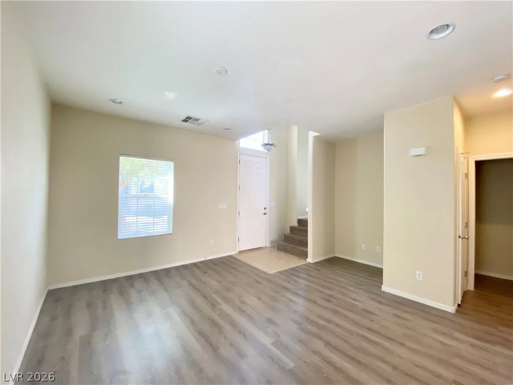 134 Duxford Avenue — photo 2