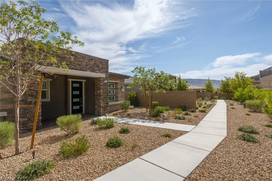 929 Silverfir Court — photo 3