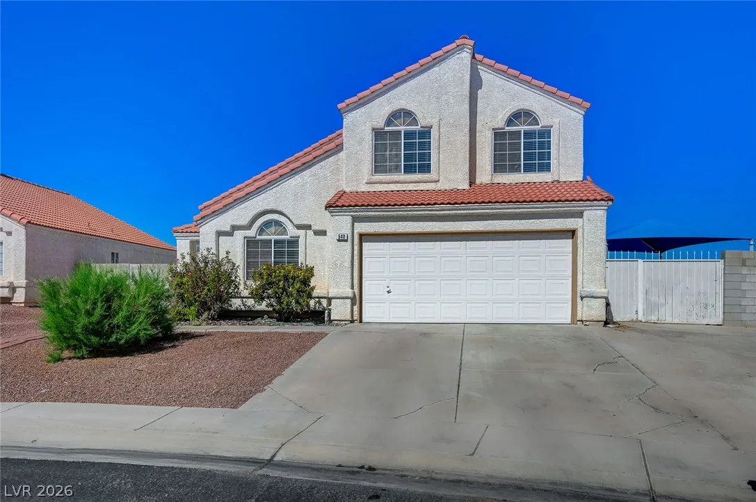 540 HERITAGE CLIFF Avenue — photo 3