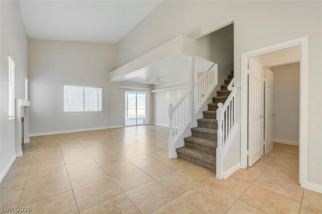 540 HERITAGE CLIFF Avenue — photo 5