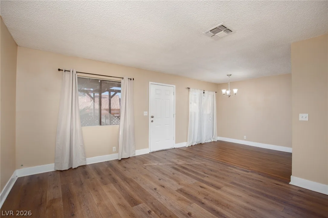 619 Pepper Tree Circle 1 — photo 5