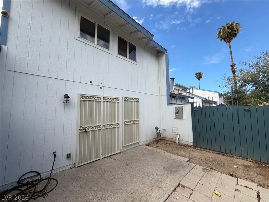 4078 Gold Coast Drive — photo 3