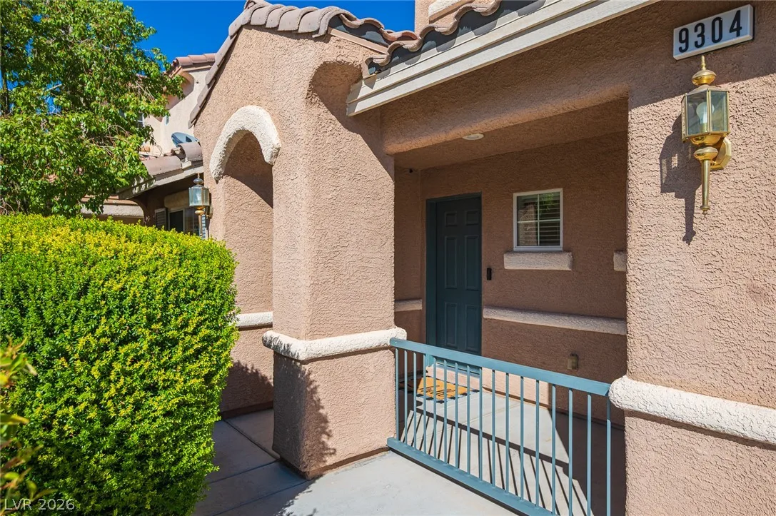 9304 Buttercup Court — photo 2