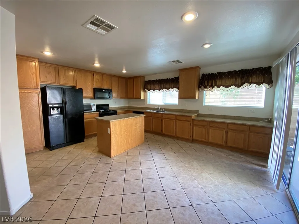 12035 Lewiston Street — photo 4