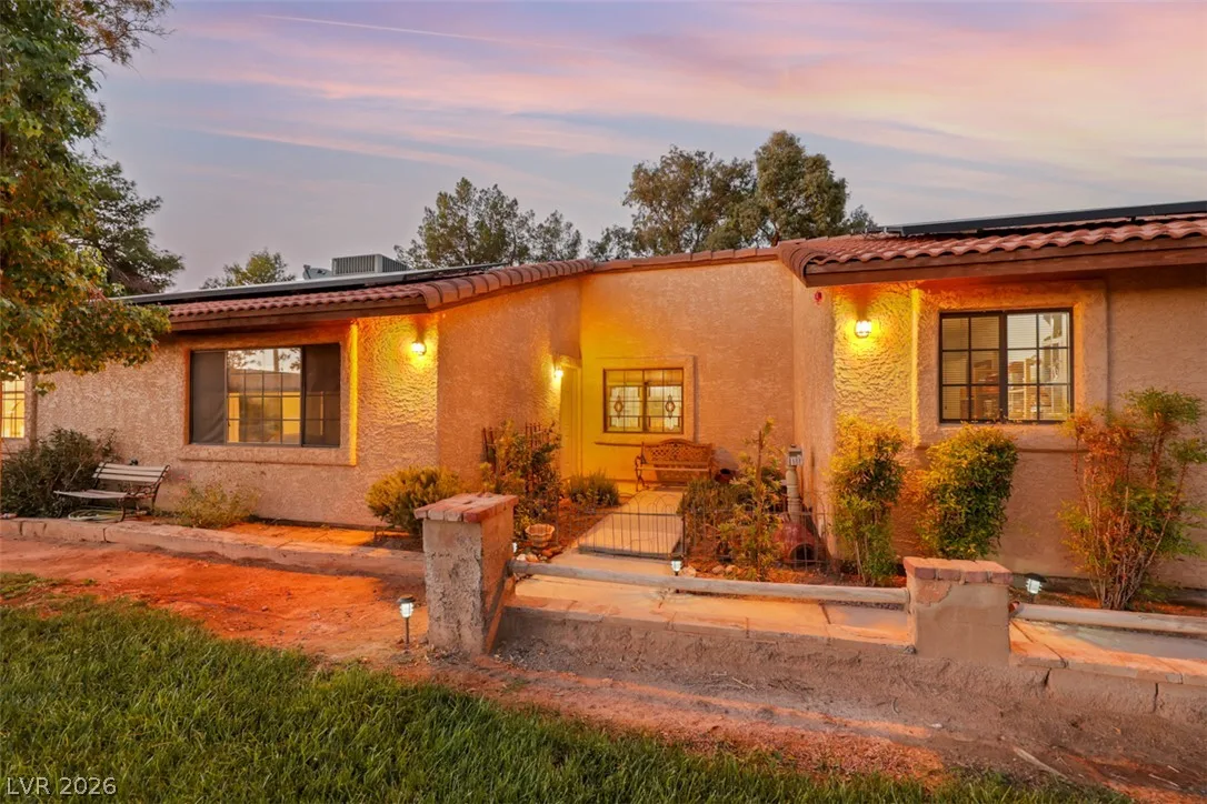 8560 Rancho Destino Road — photo 2