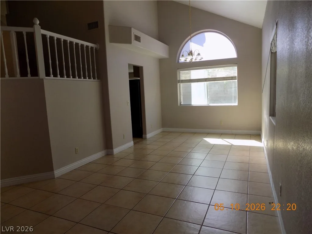 7421 Winterpine Avenue — photo 4