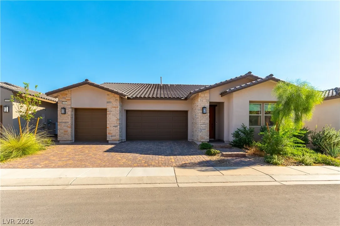 351 Portus Delphini Court — photo 2