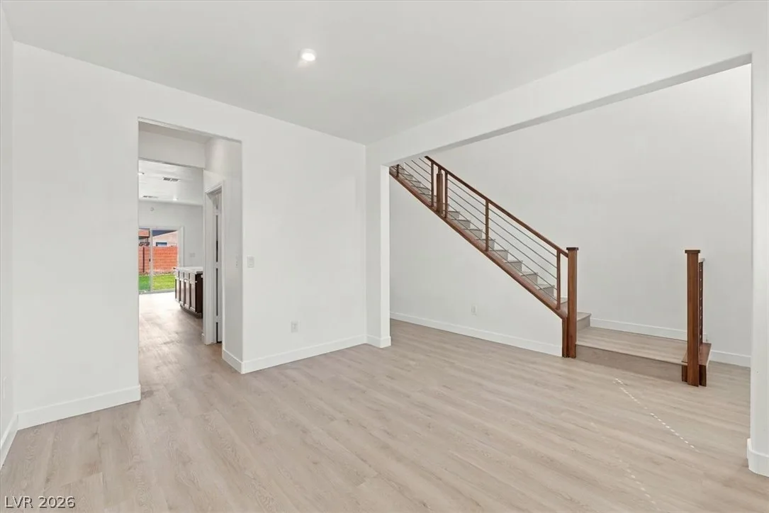 347 Basin Falls Street — photo 3
