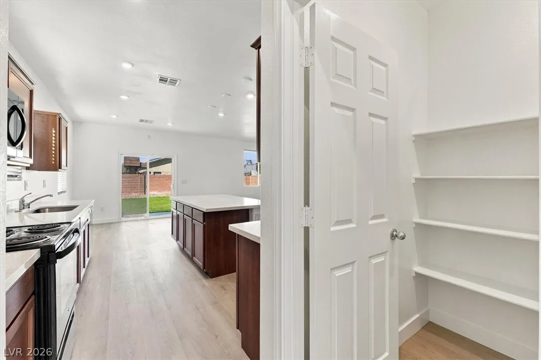 347 Basin Falls Street — photo 4