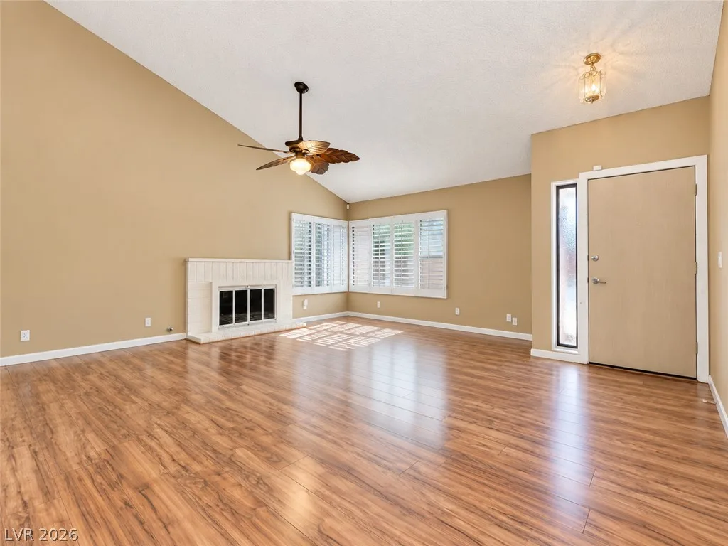 6672 Peachtree Lane — photo 4