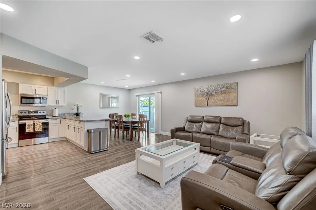 4966 Lana Drive — photo 1