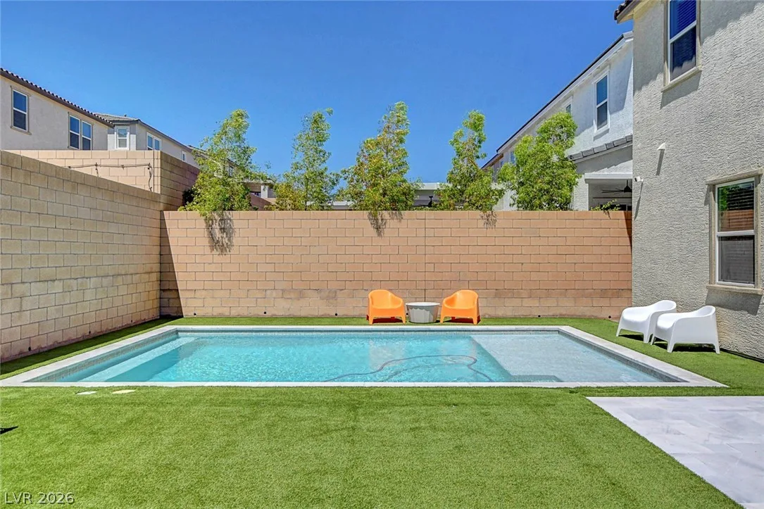 10161 Bismarck Palms Avenue — photo 3